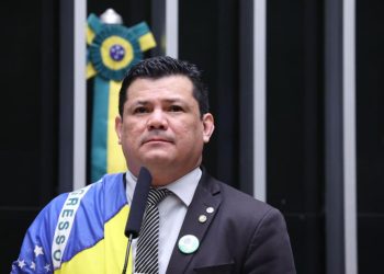 Deputado vira réu no STF por injúria contra Lula