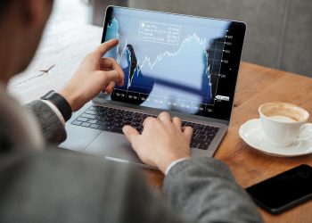 O maior risco do investidor nem sempre está no mercado
