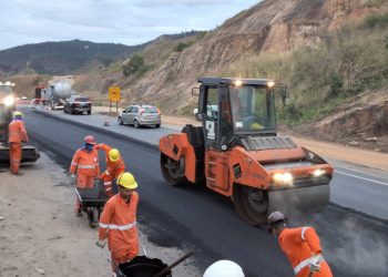 Obras e manutenção seguem em diversos trechos da BR-381 até sábado